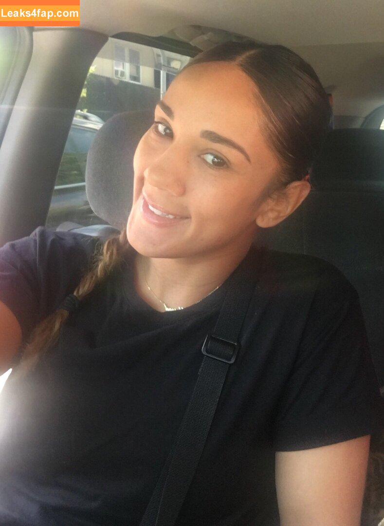 Amanda Serrano / Puerto Rican Boxer / serranosisters leaked photo photo #0082
