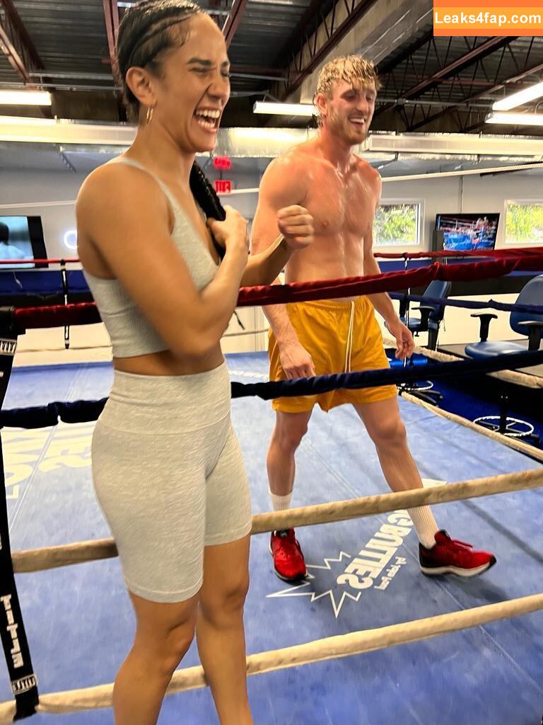 Amanda Serrano / Puerto Rican Boxer / serranosisters leaked photo photo #0089
