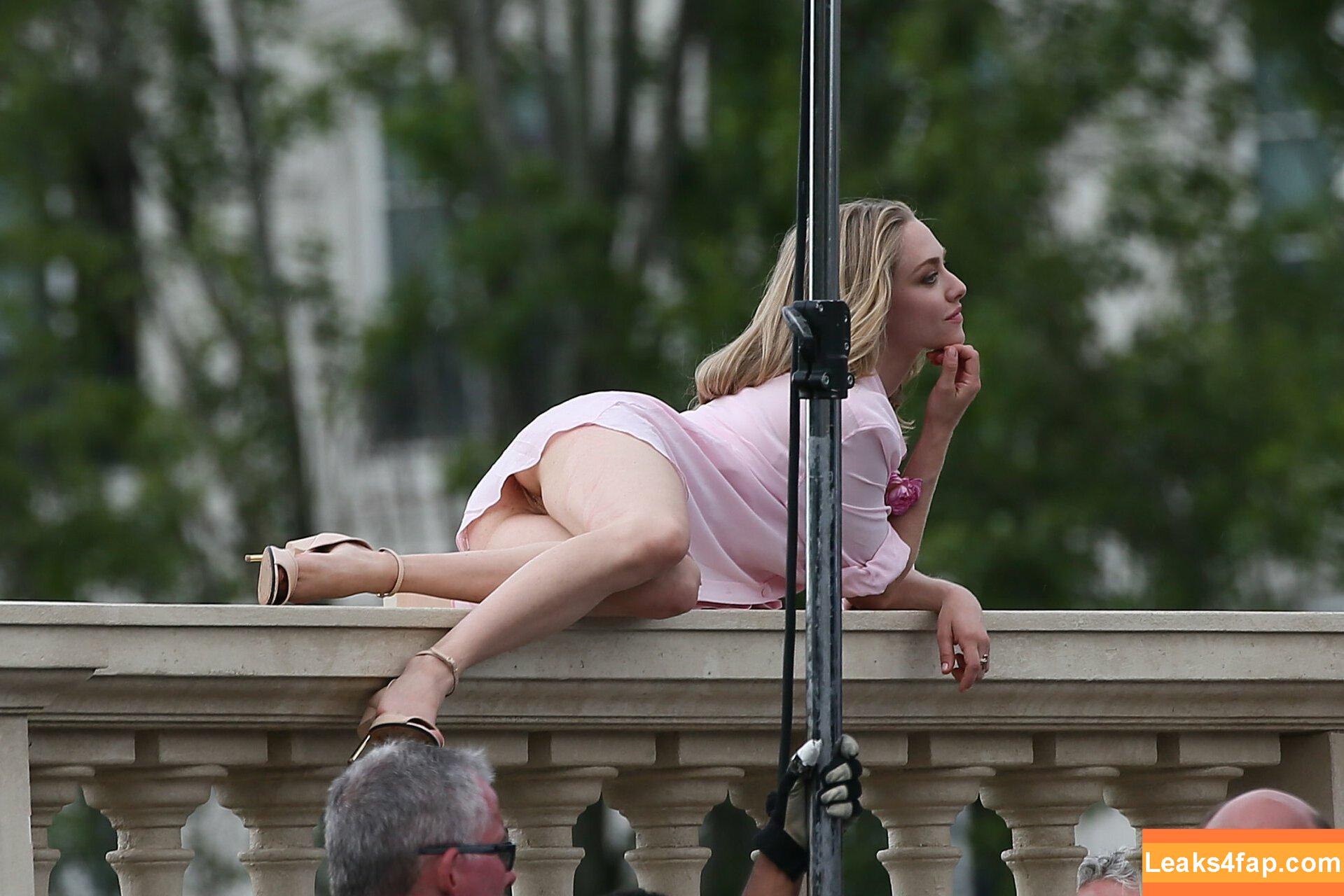 Amanda Seyfried / AmandaSeyfried / mingey слитое фото фото #0003