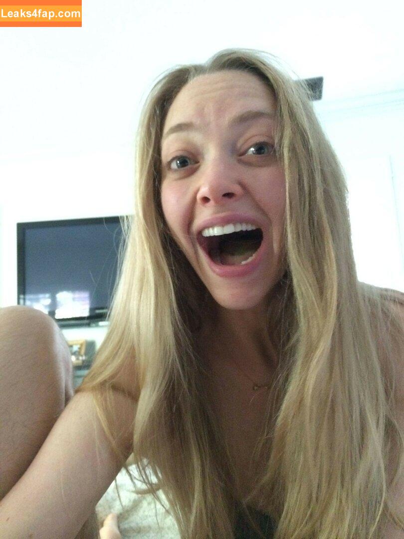 Amanda Seyfried / AmandaSeyfried / mingey слитое фото фото #0011