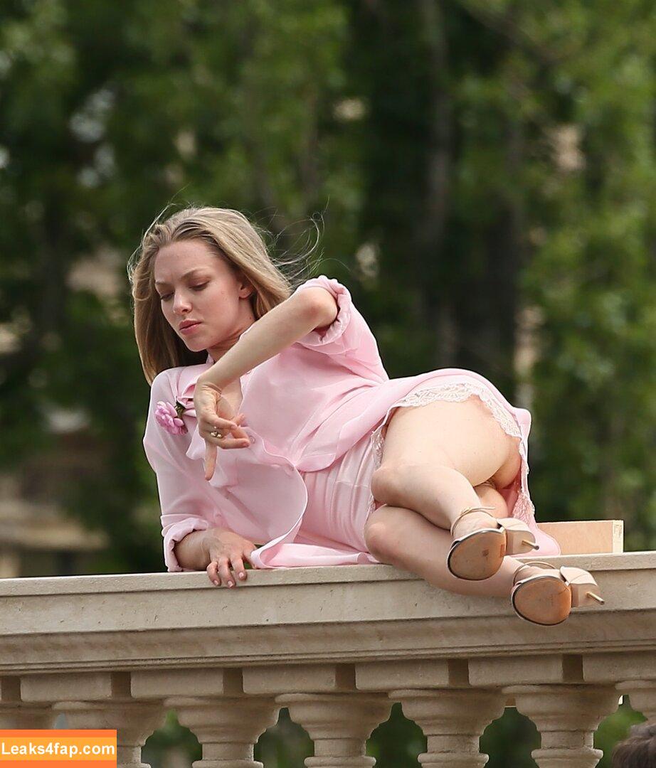 Amanda Seyfried / AmandaSeyfried / mingey слитое фото фото #0076