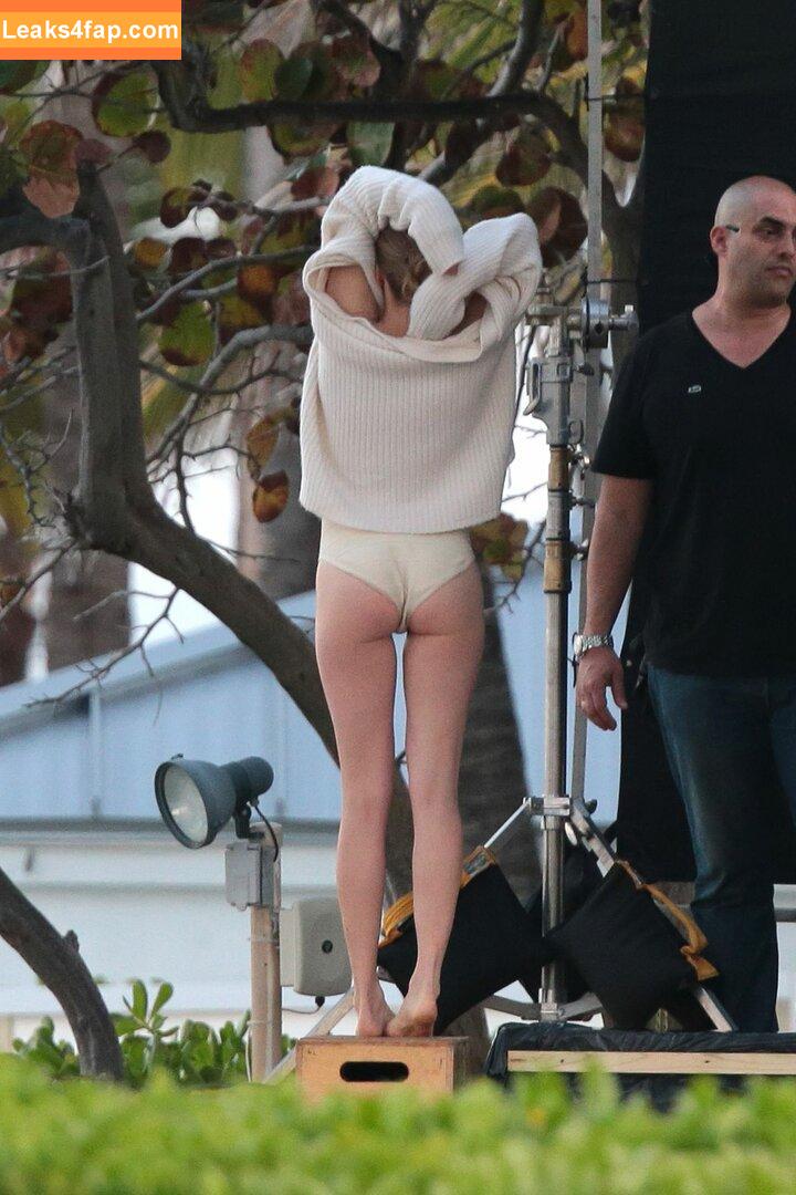 Amanda Seyfried / AmandaSeyfried / mingey слитое фото фото #0135