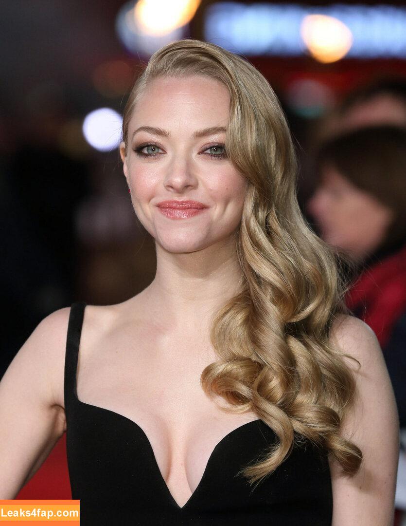 Amanda Seyfried / AmandaSeyfried / mingey слитое фото фото #0138