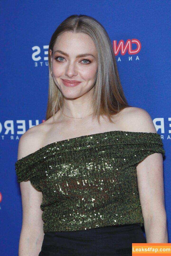 Amanda Seyfried / AmandaSeyfried / mingey слитое фото фото #0181