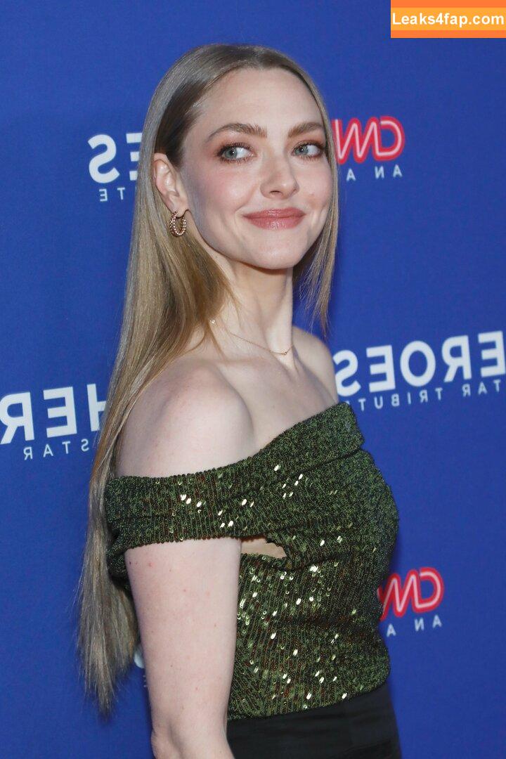 Amanda Seyfried / AmandaSeyfried / mingey leaked photo photo #0190