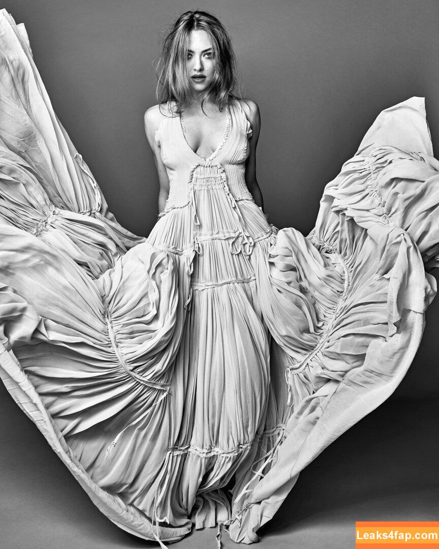 Amanda Seyfried / AmandaSeyfried / mingey leaked photo photo #0288