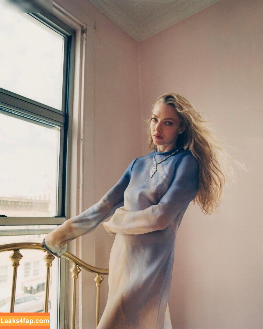Amanda Seyfried / AmandaSeyfried / mingey leaked photo photo #0400