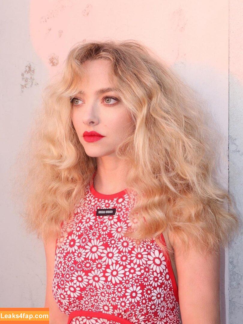 Amanda Seyfried / AmandaSeyfried / mingey слитое фото фото #0760