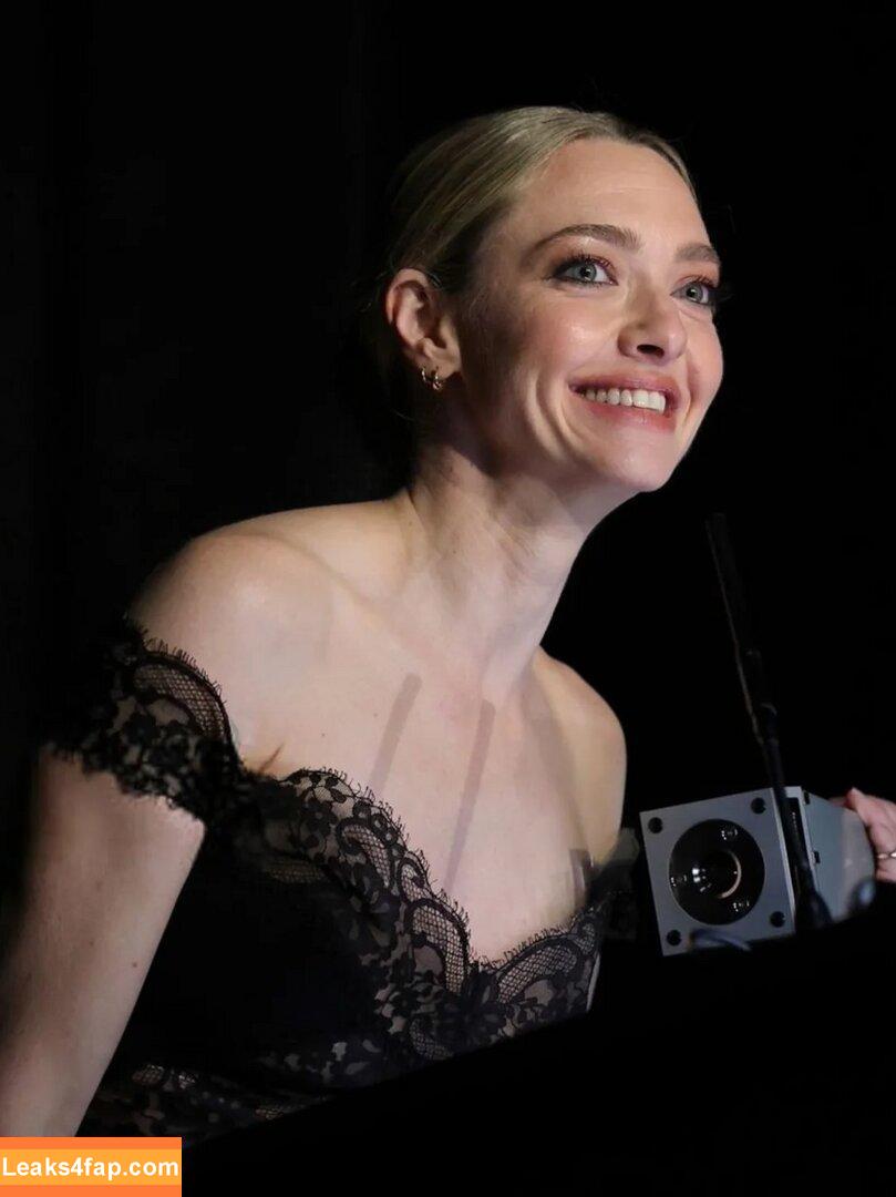 Amanda Seyfried / AmandaSeyfried / mingey leaked photo photo #0796