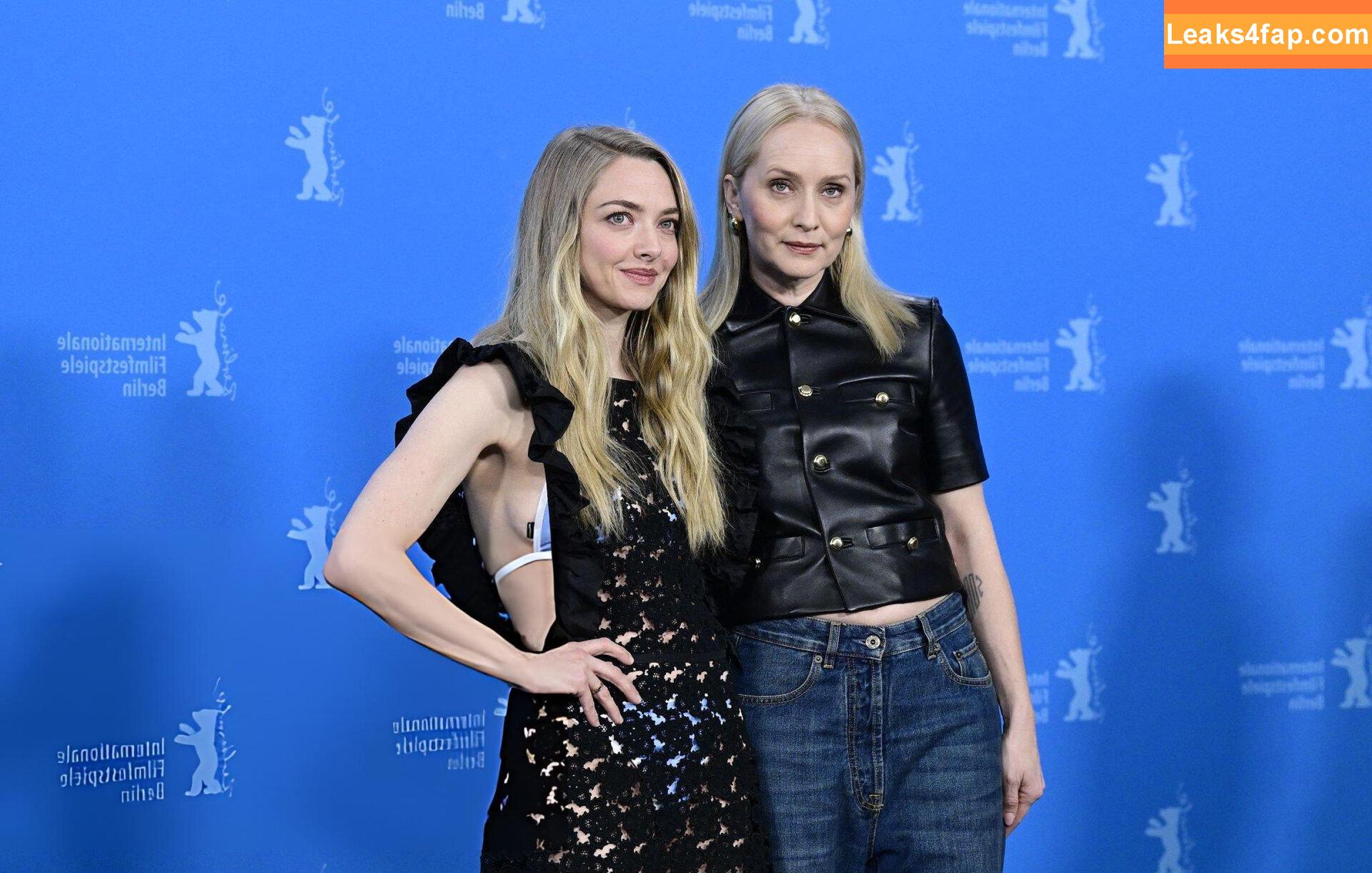 Amanda Seyfried / AmandaSeyfried / mingey leaked photo photo #0876