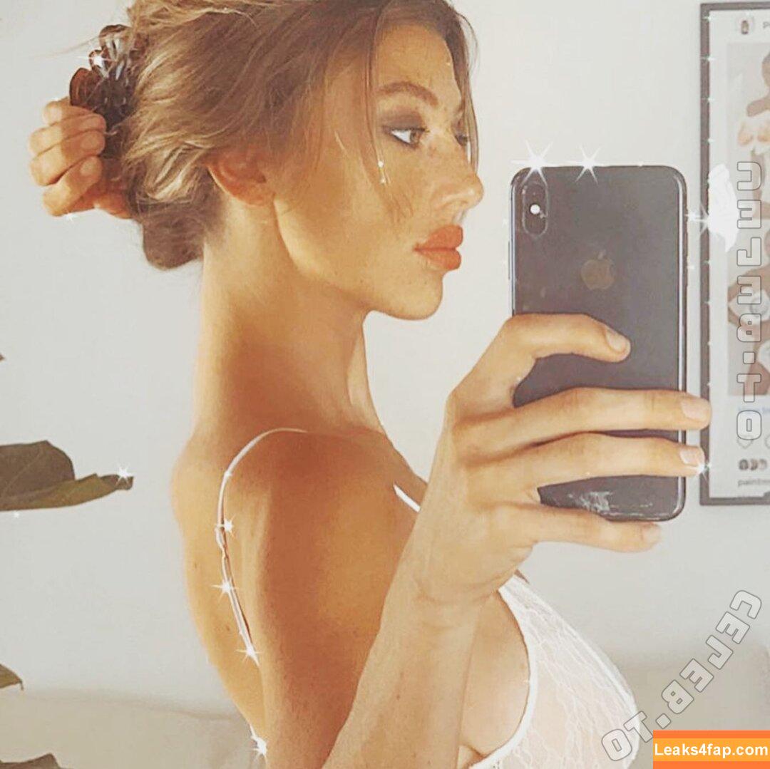 Amanda Tutschek / masterpiecemag / paintmypeach leaked photo photo #0083