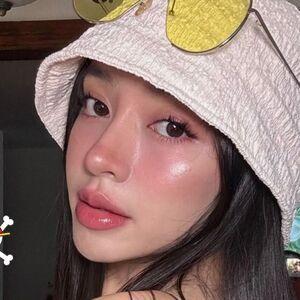 Amanda Zahra photo #0002