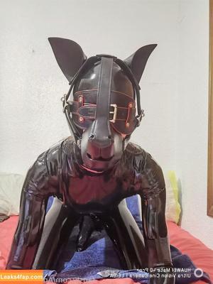 AmandaLatex photo #0037