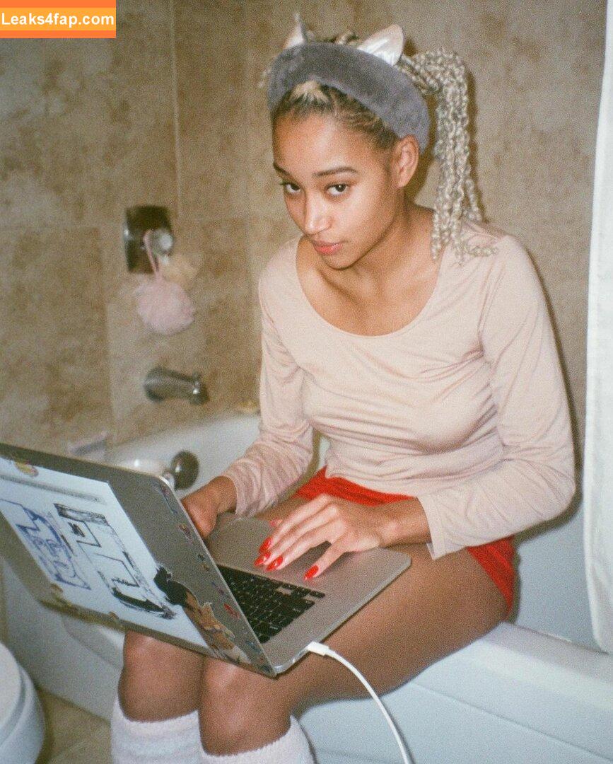 Amandla Stenberg / amandlastenberg слитое фото фото #0036