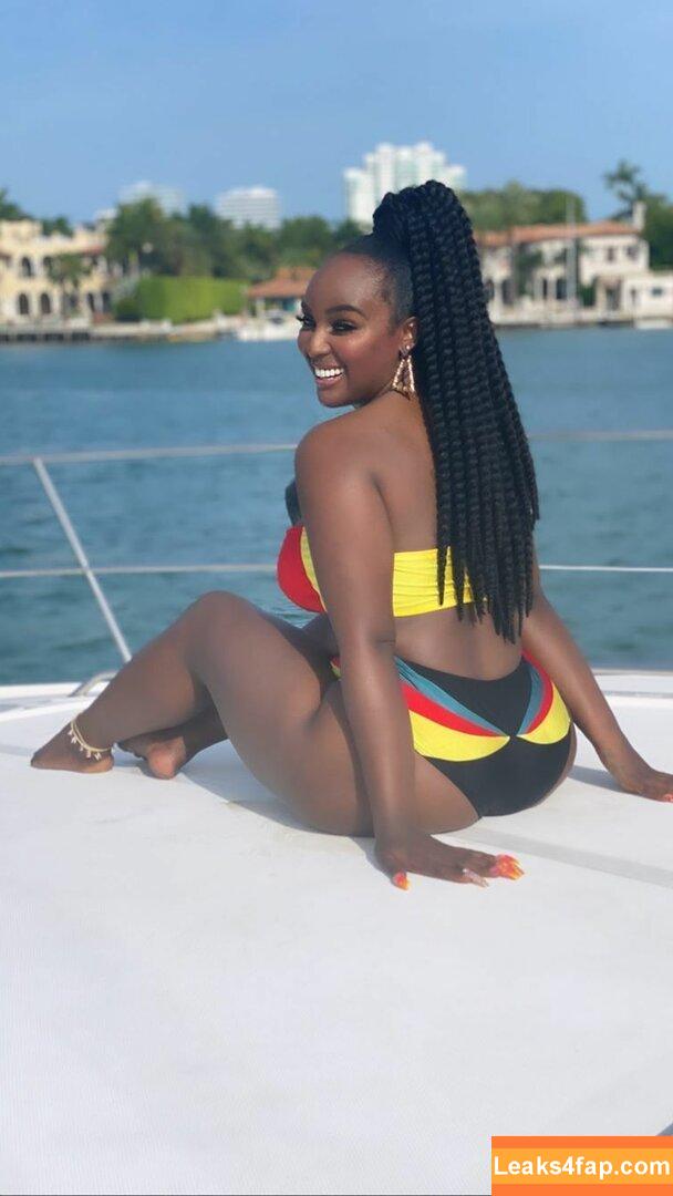 Amara La Negra / amaralanegraaln leaked photo photo #0054