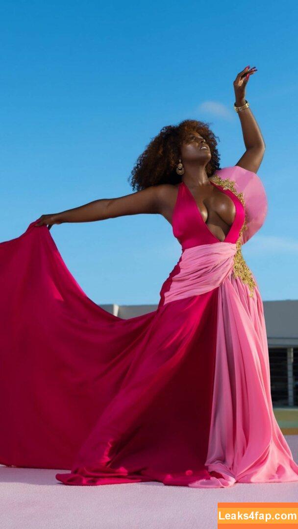 Amara La Negra / amaralanegraaln leaked photo photo #0074