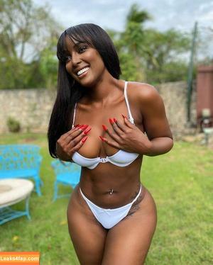 Amara La Negra photo #0022