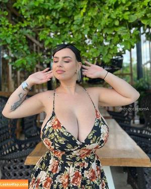 Amaretto Hammer photo #0767