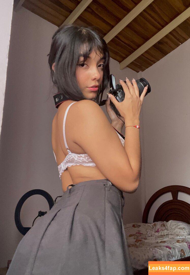 Amateur Streamers / radiatedfox leaked photo photo #0087