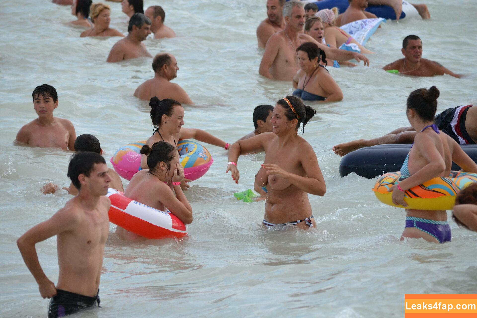 Amateur Voyeur /  leaked photo photo #0270