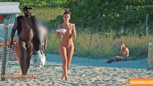 Amateur Voyeur photo #0023