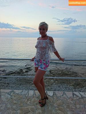 Amateur Voyeur photo #0064