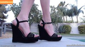 Amber Hahn photo #0643