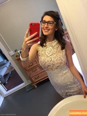 Amber Hahn photo #0749