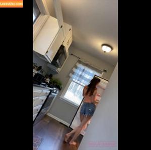 Amber Hahn photo #1779