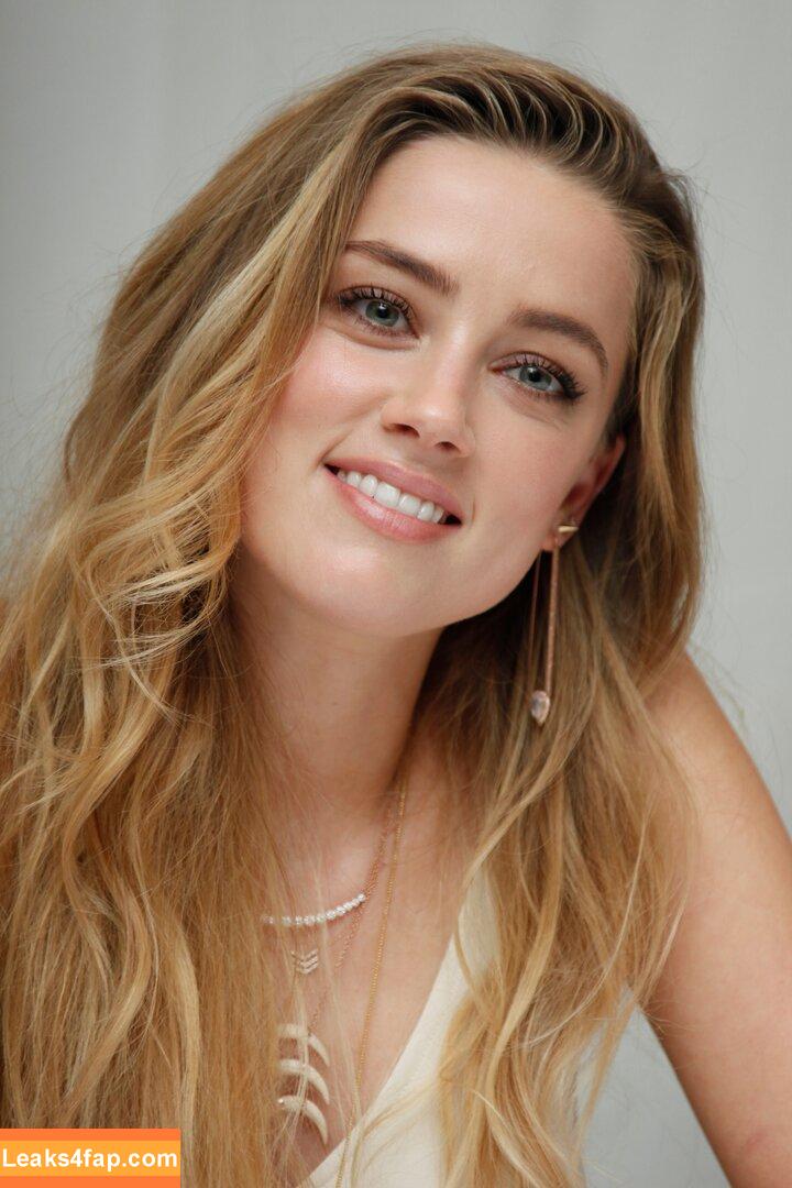 Amber Heard / Amberheard / Simp Chat / realamberheard leaked photo photo #0383