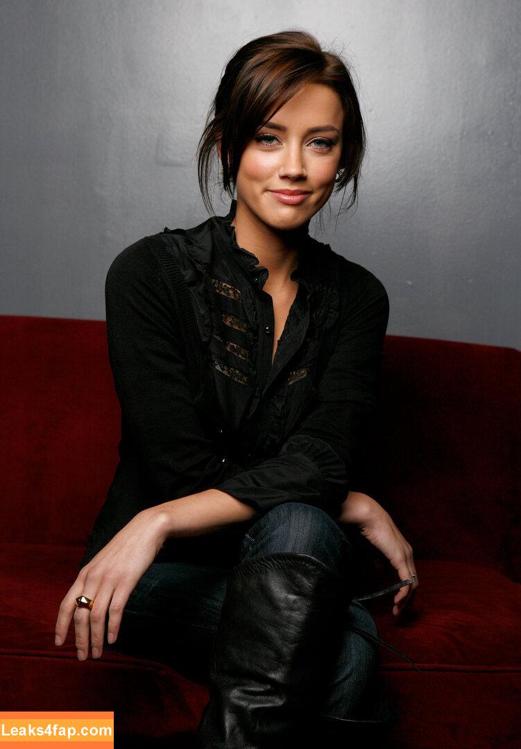 Amber Heard / Amberheard / Simp Chat / realamberheard leaked photo photo #0435