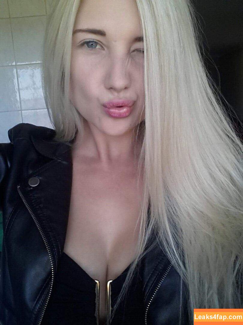 Amber Koltzow Bastick / amber_koltzow_bastick leaked photo photo #0013