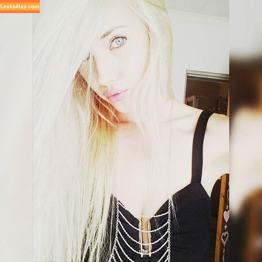 Amber Koltzow Bastick / amber_koltzow_bastick leaked photo photo #0016