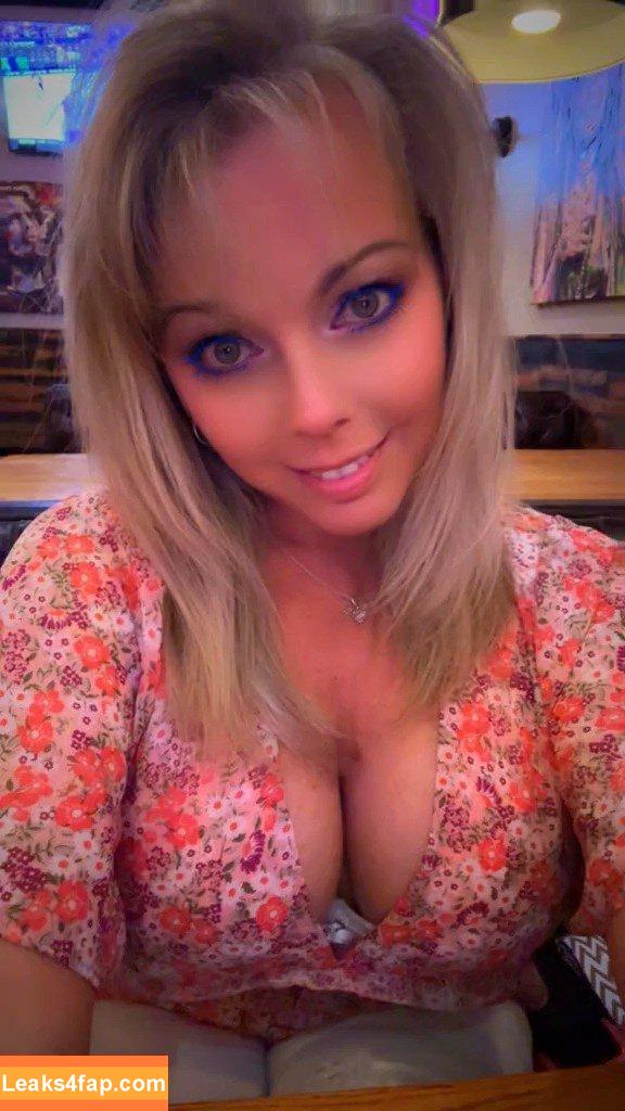 Amber Lynn Bach / amberbach_ leaked photo photo #0016