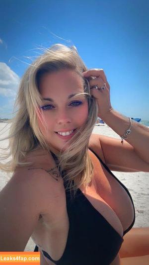 Amber Lynn Bach photo #0011