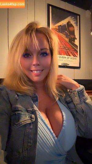 Amber Lynn Bach photo #0017