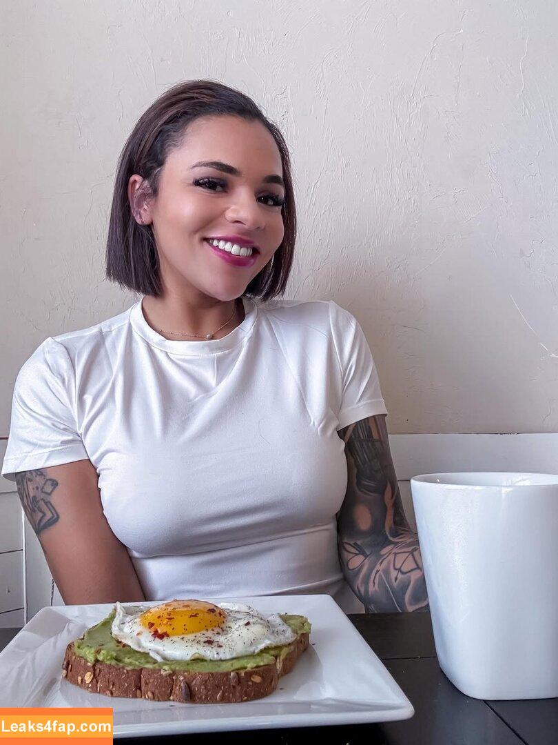 Amber Reacts / ambercharity5 leaked photo photo #0041