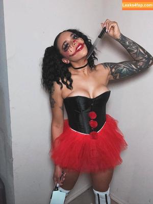 Amber Reacts photo #0033