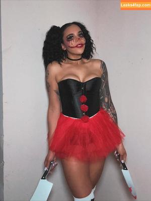 Amber Reacts photo #0034