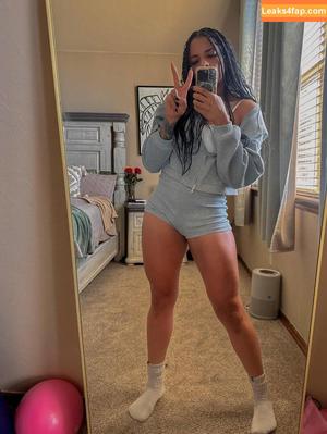 Amber Reacts photo #0047