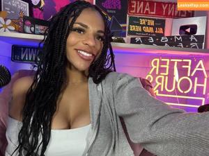 Amber Reacts photo #0052