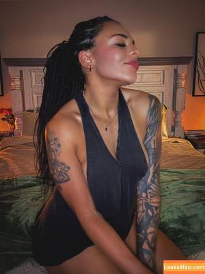 Amber Reacts photo #0054