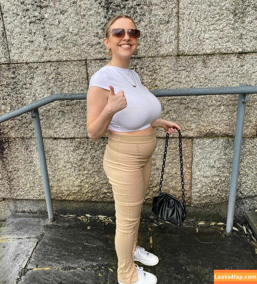 Amber Rose Brightman / Busty Amber Uk / amba.rose / amber_brightman / amberrose leaked photo photo #0176