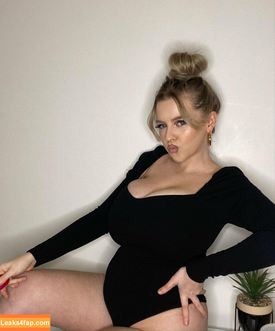 Amber Rose Brightman / Busty Amber Uk / amba.rose / amber_brightman / amberrose leaked photo photo #0181