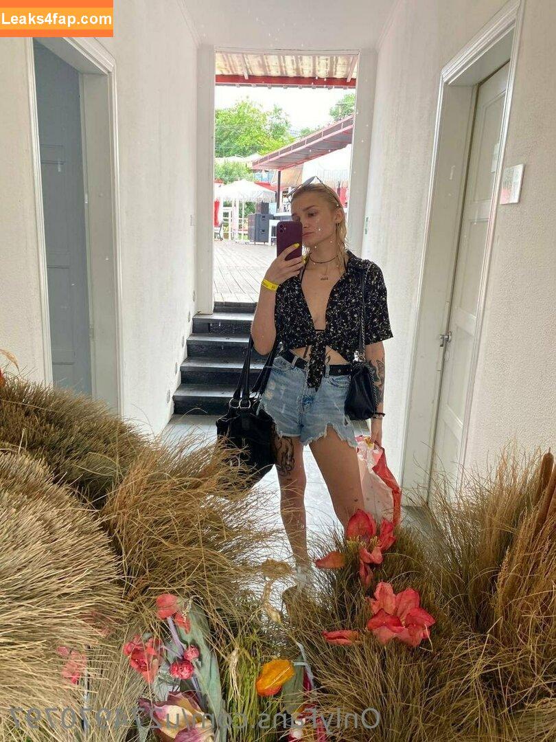 amberfoxyyy /  leaked photo photo #0027