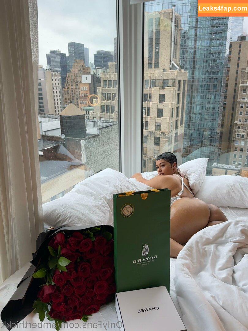 amberthickk / aamberb__ / hellathick leaked photo photo #0084