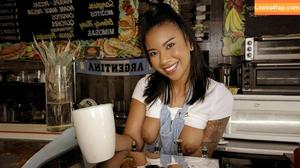 Ameena Green photo #0005