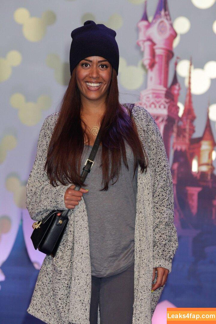 Amel Bent /  leaked photo photo #0006