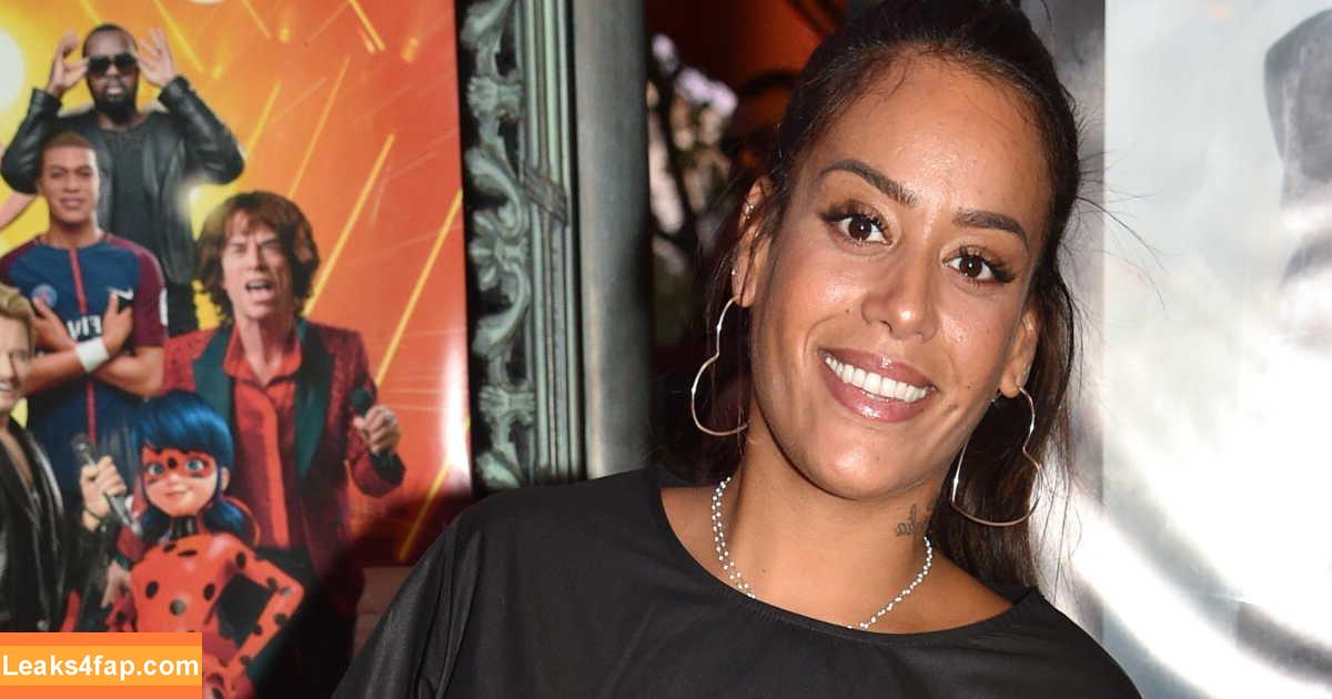 Amel Bent /  leaked photo photo #0008