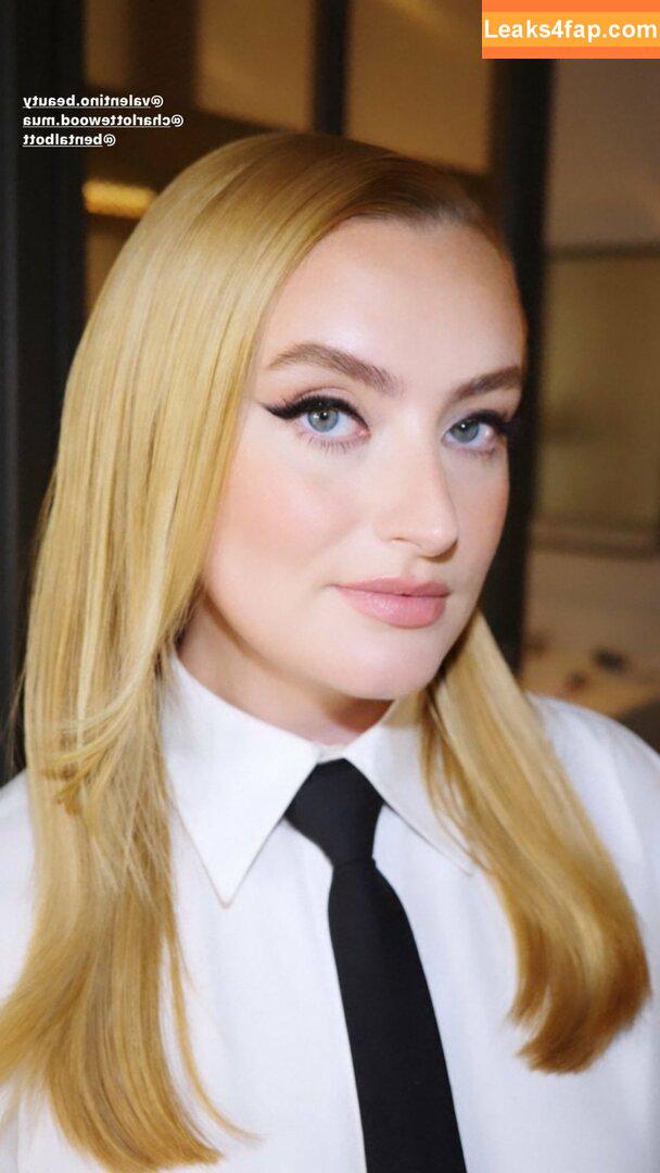 Amelia Dimoldenberg / ameliadimz / emilynudess leaked photo photo #0143